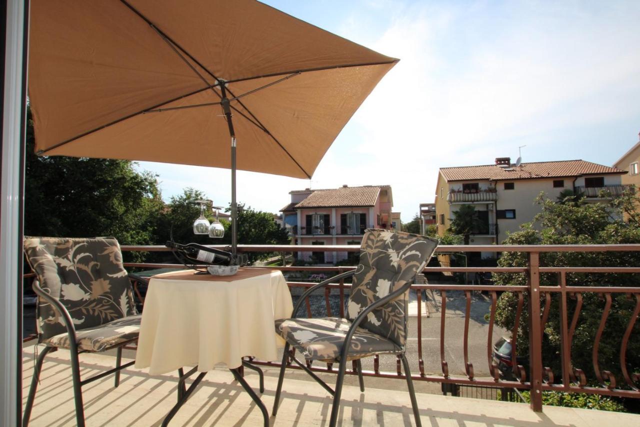 Blue Adria Suites Porec Exterior photo