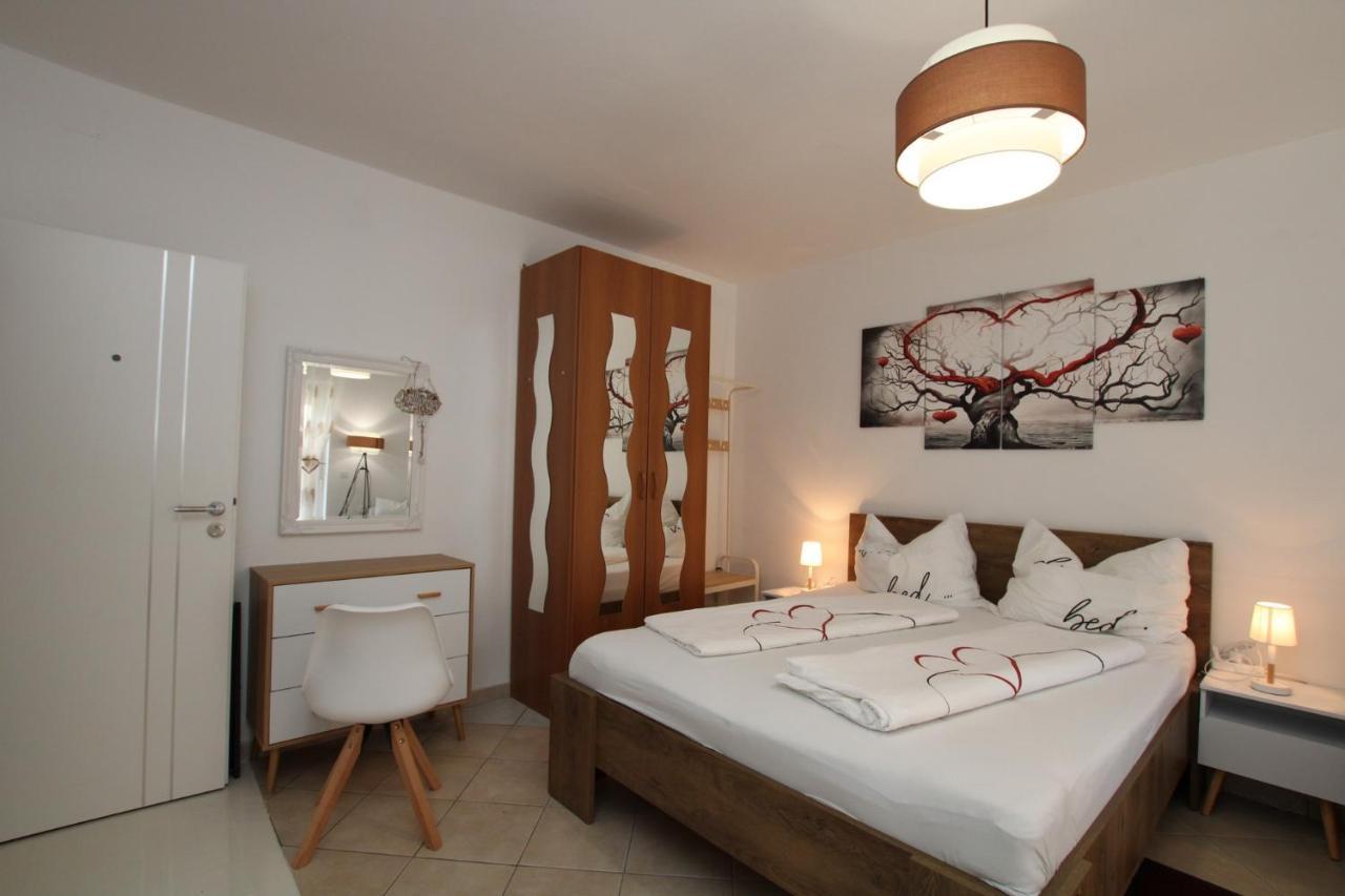 Blue Adria Suites Porec Exterior photo